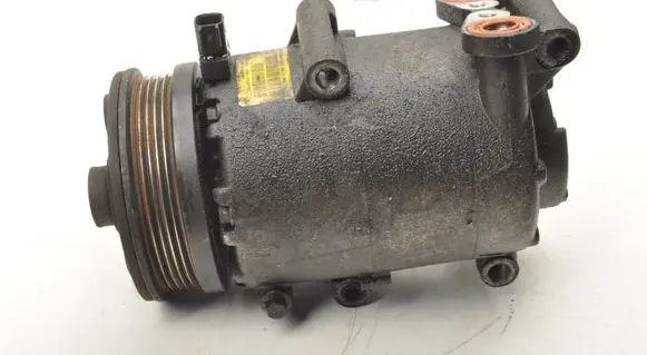 Ford Focus Air conditioning (A/C) compressor (pump) 3M5H19D629PE
