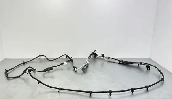 Land Rover Defender AdBlue supply pipe R8B25J249BB RY429H304AB R8B28986AB