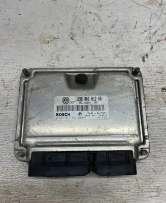 Skoda Fabia Mk1 (6Y) Engine control unit/module 038906012HR 1039S01943 0281011321