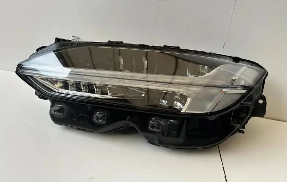 Volvo S60 Headlight/headlamp 32404735
