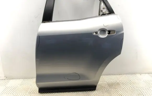 Mazda CX-7 Rear door