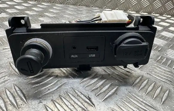 KIA Sorento USB socket connector 846562P115