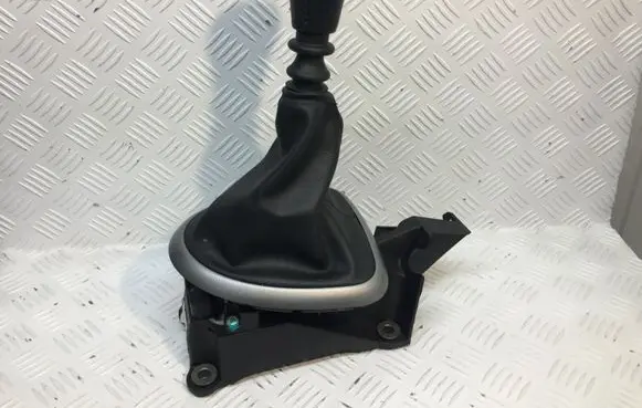 Nissan Qashqai Gear shifter/selector JD200