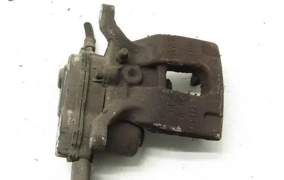 Honda HR-V Rear brake caliper 32353351