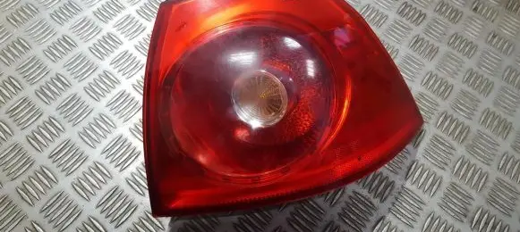 Volkswagen Golf V Rear/tail lights 1K6945096Q 89031823