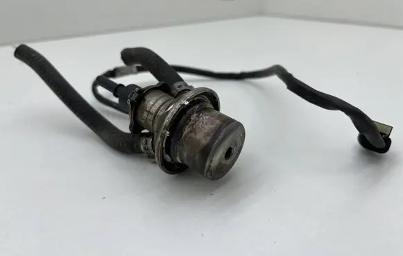 BMW 5 G30 G31 G38 AdBlue injector A0004900813