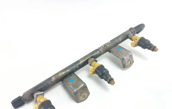 Alfa Romeo 166 Fuel injector supply line/pipe 