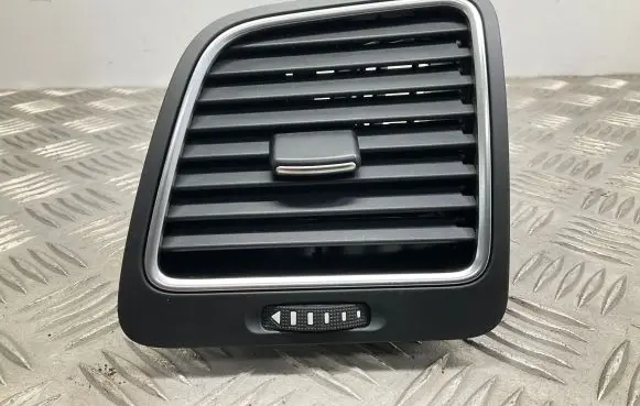 Seat Alhambra (Mk2) Dashboard side air vent grill/cover trim 7N0819703D
