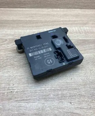Mercedes-Benz E W211 Door control unit/module 2118201526 356805