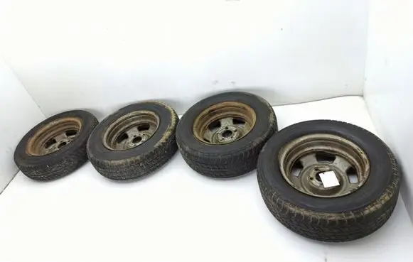 Volvo 240 R14 steel rim 1229735 1229734