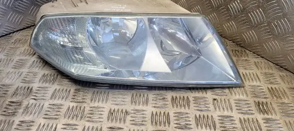 Skoda Octavia Mk2 (1Z) Headlight/headlamp