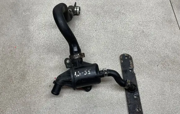 Opel Astra H Breather/breather pipe/hose 55185372