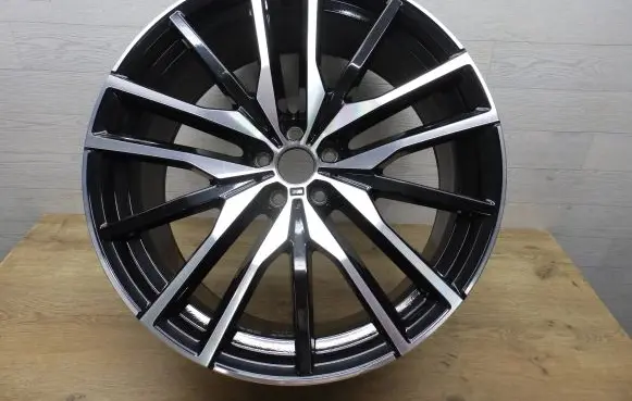 BMW X5 G05 R22 alloy rim 9882610