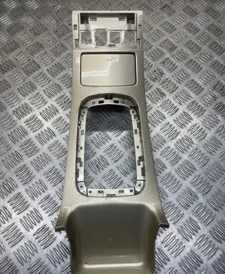 Peugeot 607 Gear shifter surround trim plastic 1842958030 9629448077 223991