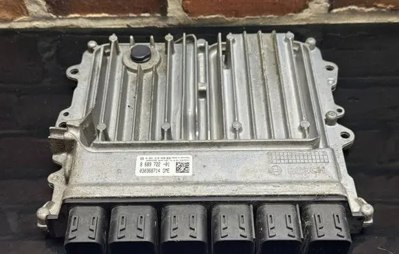 BMW 4 F32 F33 Engine control unit/module 0261S18458 8689722 030368714