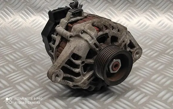 KIA Rio Generator/alternator 373002B300