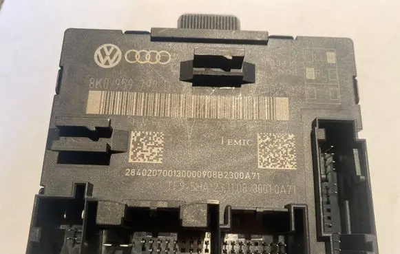 Audi A4 S4 B8 8K Door control unit/module 8K0959792D