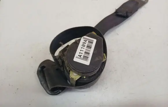 Peugeot 406 Front seatbelt A506256AC39