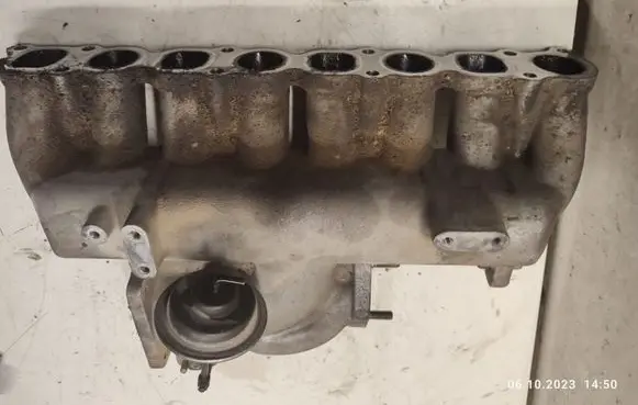 KIA Sorento Intake manifold