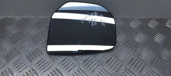 Peugeot Partner Wing mirror glass 232634047
