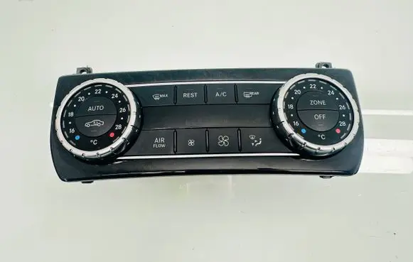Mercedes-Benz CLS C218 X218 Climate control unit A2049003903 SW261000 03HW3810