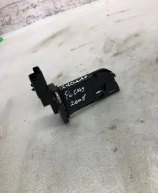 Peugeot 2008 II Mass air flow meter 9677093080