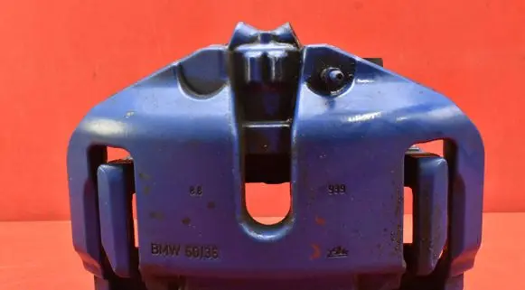 BMW 7 F01 F02 F03 F04 Front brake caliper