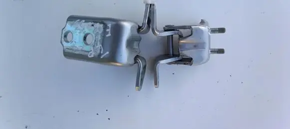 Rear door hinge set
