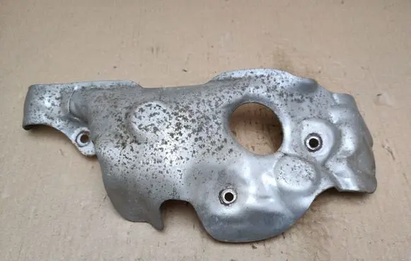 Mazda CX-9 Exhaust heat shield