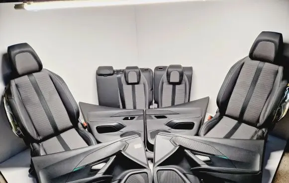 Peugeot 2008 II Interior set 