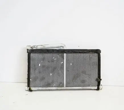 Audi A6 S6 C6 4F Coolant radiator