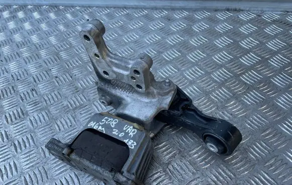 Peugeot 508 RXH Engine mount bracket 86945E01