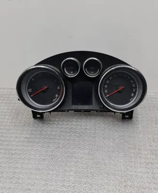 Opel Insignia A Speedometer (instrument cluster) 365903926 12185183759