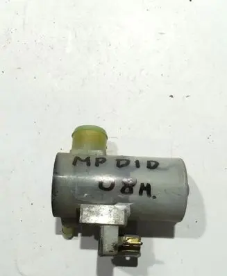 Mitsubishi Pajero Windscreen/windshield washer pump