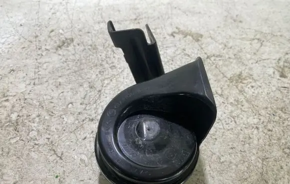 KIA Sportage Horn signal 96611D9000 6033FB2425 200710L7B