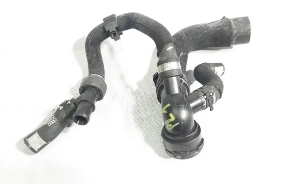 Porsche Cayenne (9Y0 9Y3) Engine coolant pipe/hose 4M0122055DB