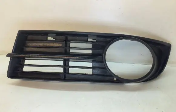 Volkswagen Touran I Front bumper lower grill 1T0853665A DNW13404
