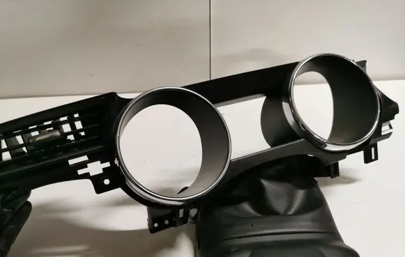 Ford Mustang VI Dashboard trim FR3B3530A