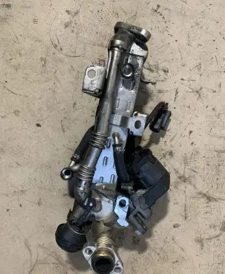 BMW X5 F15 EGR valve cooler 8476993