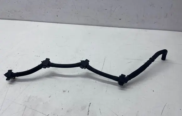 Volkswagen Tiguan Fuel return line/hose 
