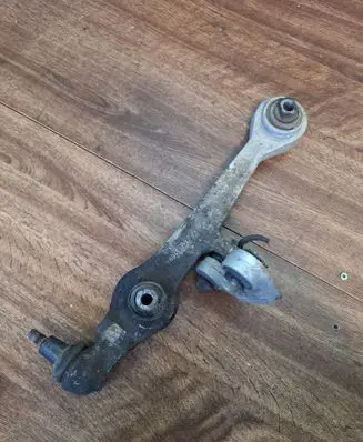 Audi A8 S8 D2 4D Front lower control arm/wishbone 4D0407155P