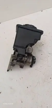 BMW 3 E46 Power steering pump 91208