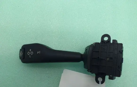BMW X3 E83 Indicator stalk 363668 01104010