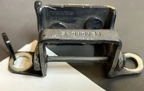 Volvo V60 Tailgate/trunk/boot hinge 31335291