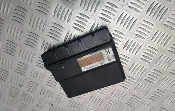 Ford Mondeo Mk III Comfort/convenience module 1S7T15K600KB