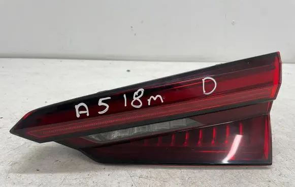 Audi A5 Tailgate rear/tail lights 8W6945084J