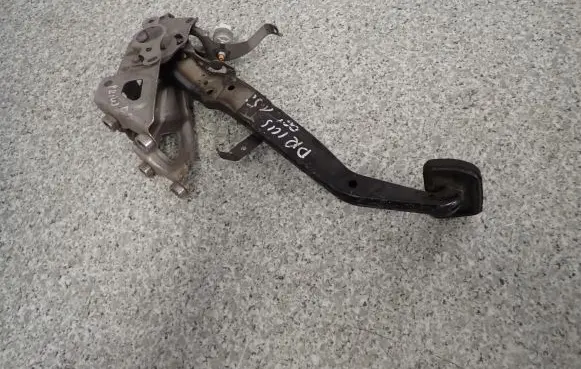 Toyota Prius (XW20) Pedal assembly 