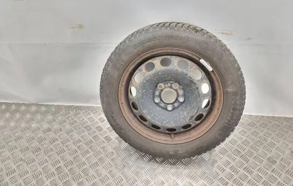 Volkswagen Golf V R16 steel rim 8P0601027