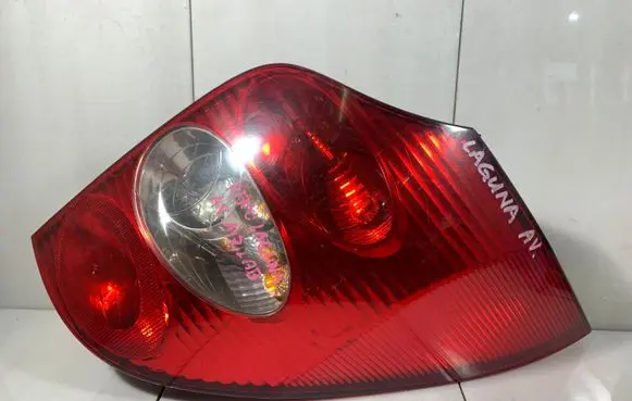 Renault Laguna II Rear/tail lights 8200002572