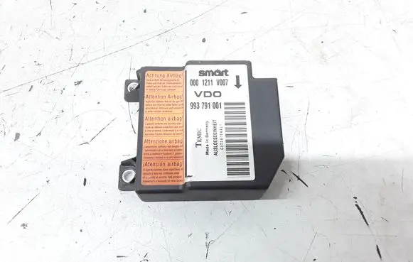 Smart ForTwo I Airbag control unit/module 0001211V007
